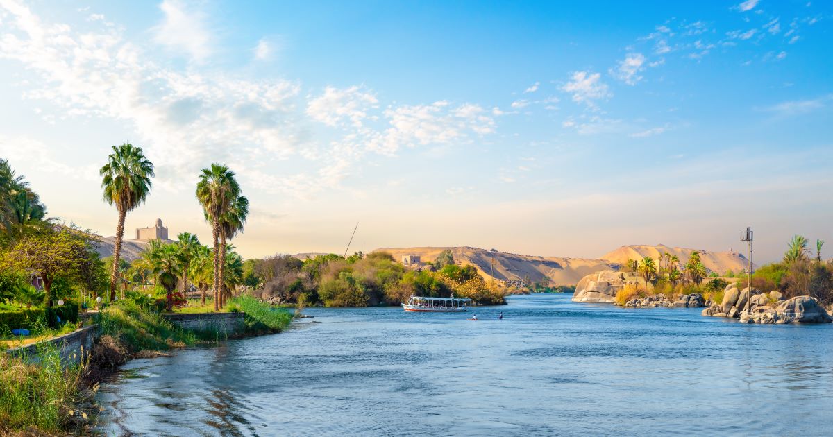 سورة البقرة كاملة بصوت أشهر القراء المصريين